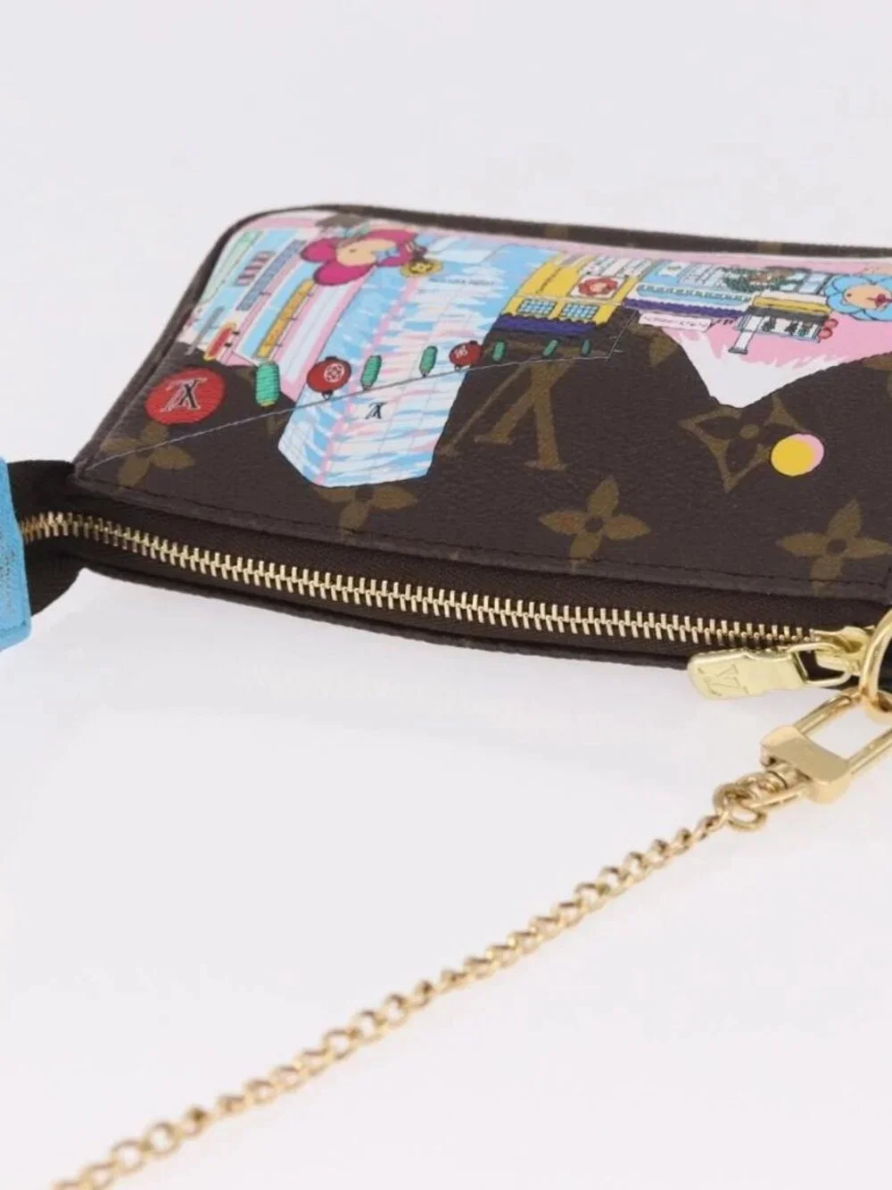 LOUIS VUITTON Vivienne Mini Pochette Accessoires Pouch M81637 LV Auth 189294SM